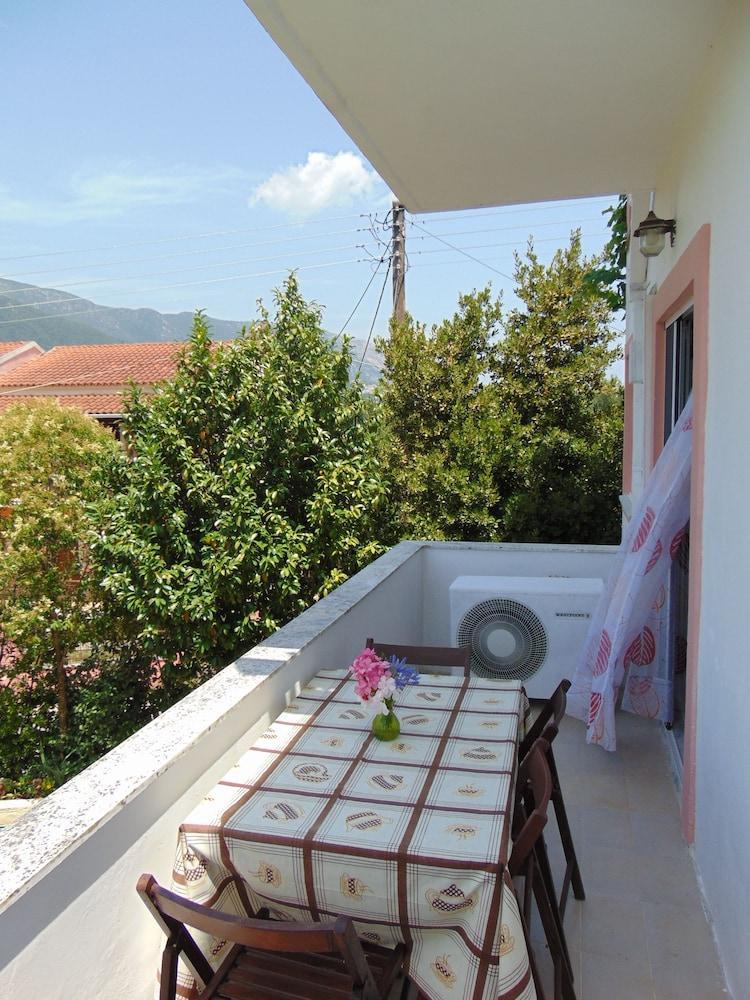 Villa Avra Dassia  Exterior photo